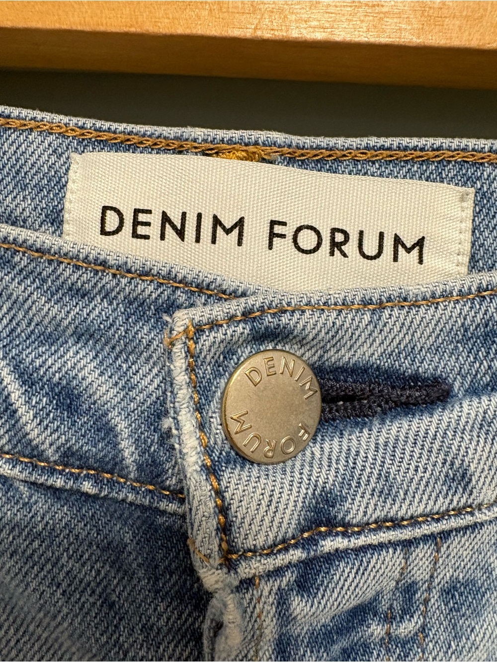 Denim Forum- The Arlo High Rise Straight 28L - Picture 3 of 12